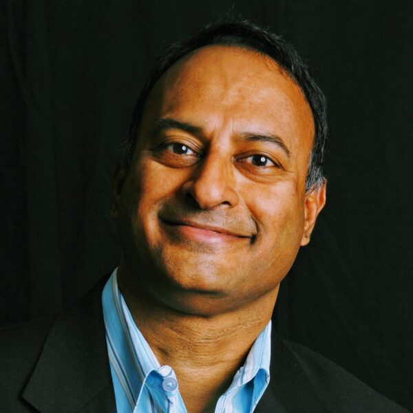 Shashi Bellamkonda Headshot