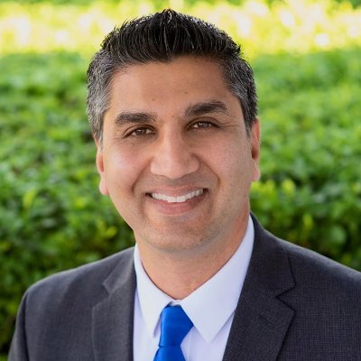 Ajay Parikh Headshot