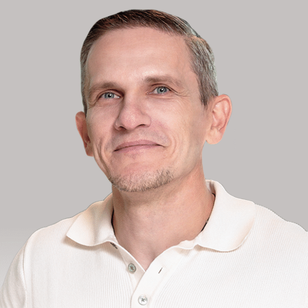 Dmitri Lisitski Headshot