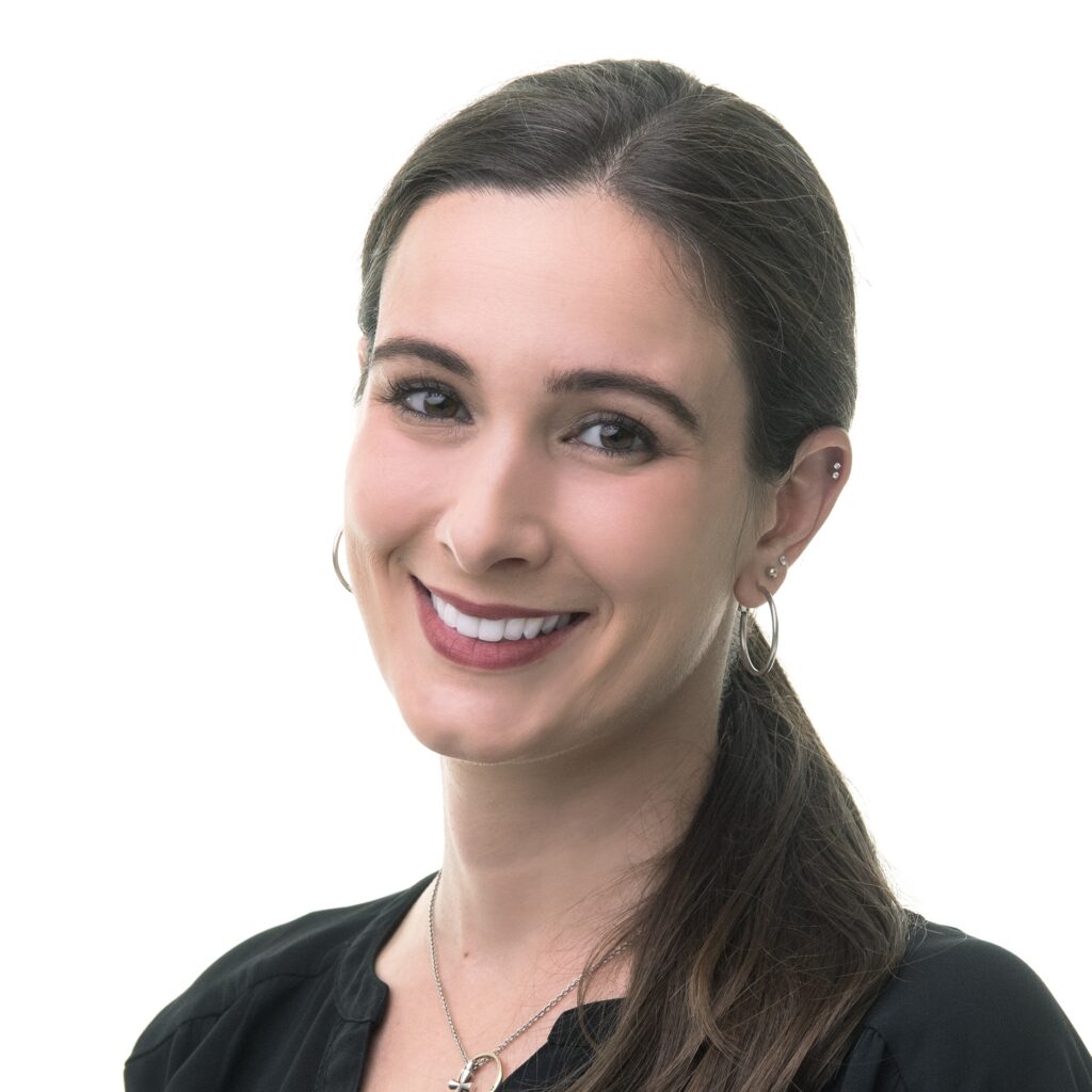 Donna Mostrom headshot